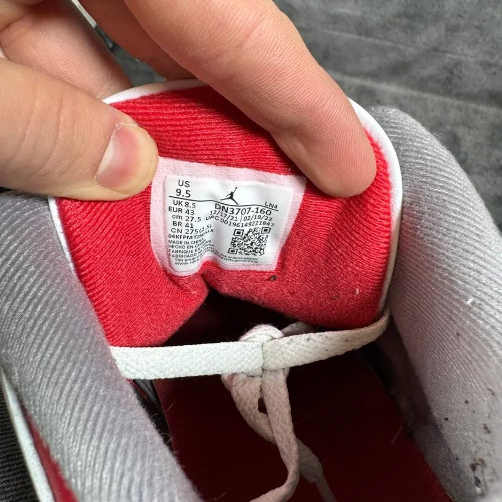 Size 9.5 | Jordan 3 Fire Red No Box| Pre-Owned - Picture 7 of 8